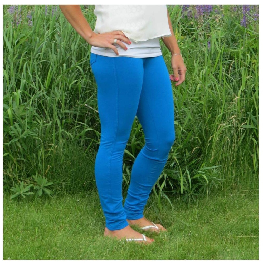 Adorable blue jeggings